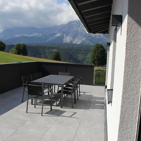 Apartment In/ski Out Jagahuett'n By Schladmingurlaub