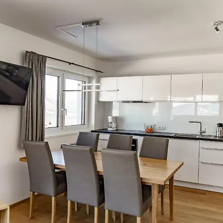 In/ski Out Jagahuett'n By Schladmingurlaub シュラートミンク